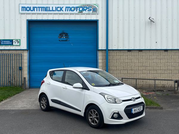 Hyundai i10 Hatchback, Petrol, 2014, White