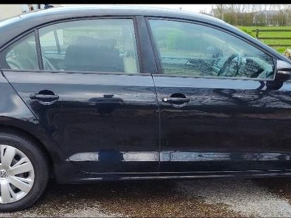 Volkswagen Jetta Saloon, Diesel, 2012, Black