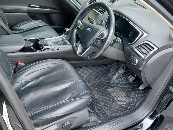 Ford Mondeo Hatchback, Diesel, 2016, Black