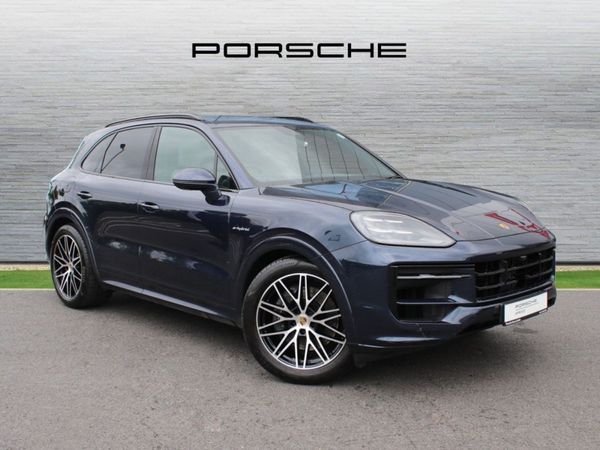 Porsche Cayenne SUV, Petrol Plug-in Hybrid, 2023, Blue