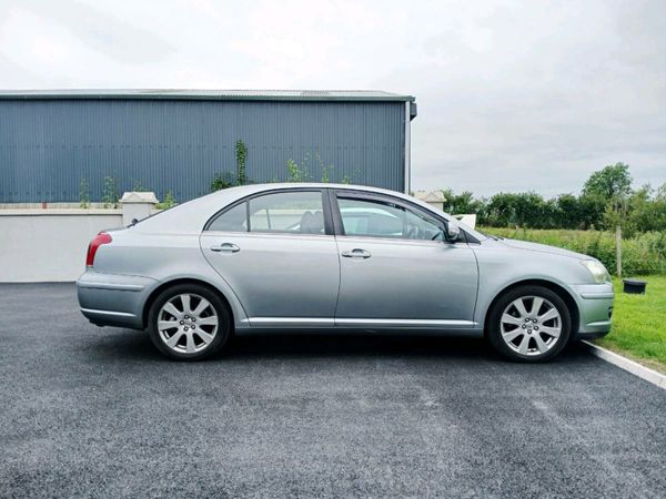 Toyota Avensis Hatchback, Diesel, 2008, Silver