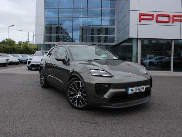 Porsche Macan SUV, Electric, 2025, Green