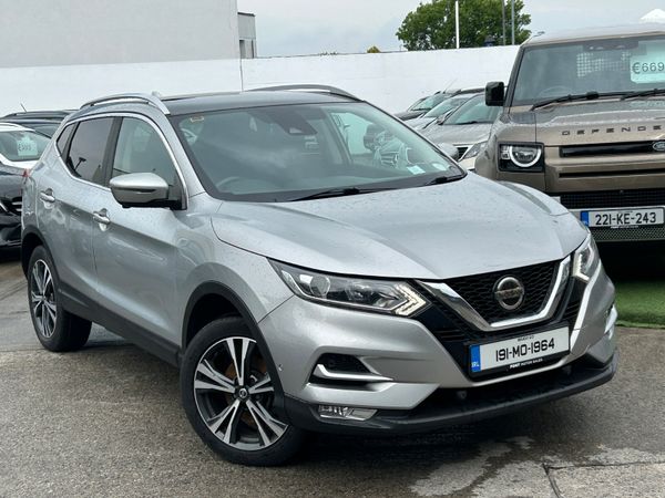 Nissan Qashqai Hatchback, Diesel, 2019, Silver