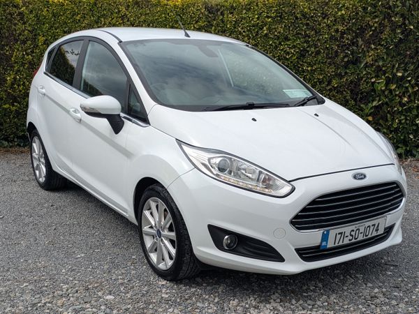 Ford Fiesta Hatchback, Petrol, 2017, White