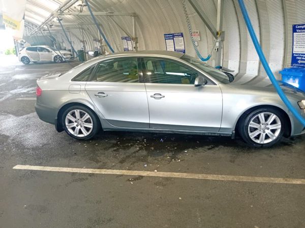 Audi A4 Saloon, Diesel, 2011, Grey