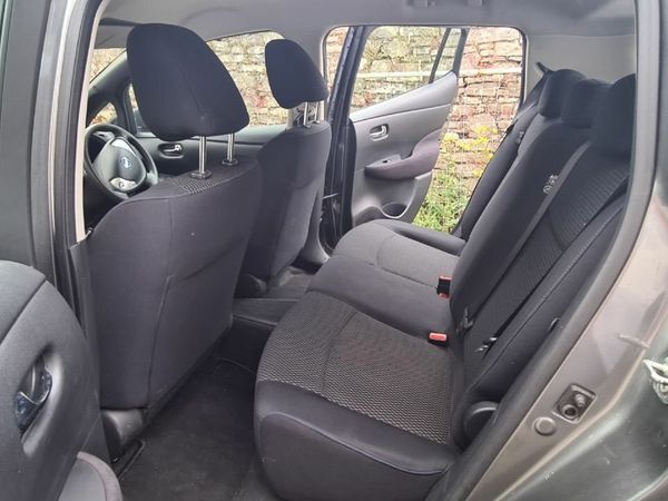 Nissan Leaf Hatchback, Electric, 2016, Grey