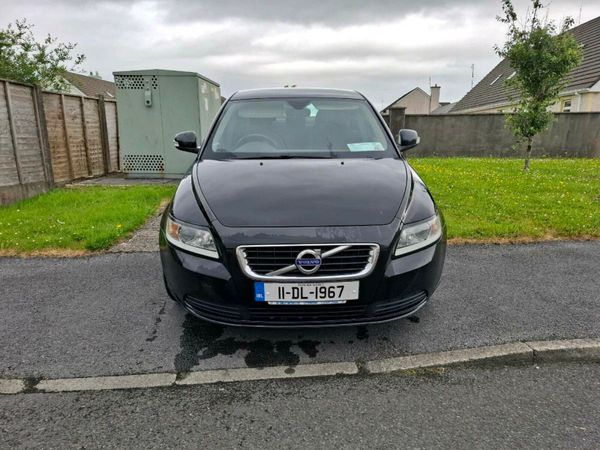 Volvo S40 Saloon, Diesel, 2011, Black