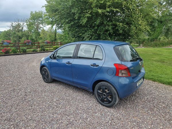 Toyota Yaris Hatchback, Petrol, 2007, Blue