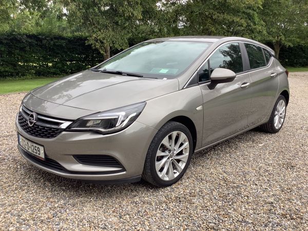 Opel Astra Hatchback, Petrol, 2017, Grey