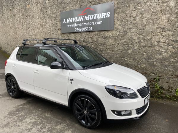 Skoda Fabia Hatchback, Petrol, 2014, White