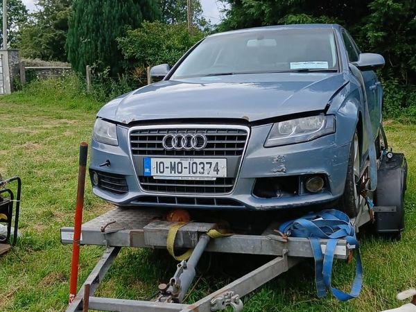 Audi A4 Saloon, Diesel, 2010, Blue