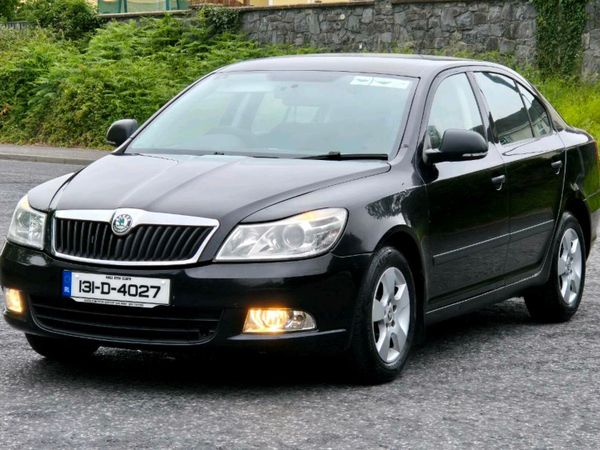 Skoda Octavia Saloon, Petrol, 2013, Black