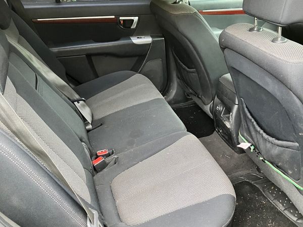 Hyundai Santa Fe SUV, Diesel, 2010, Black