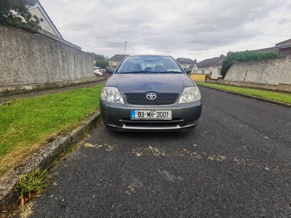 Toyota Corolla Saloon, Petrol, 2003, Grey