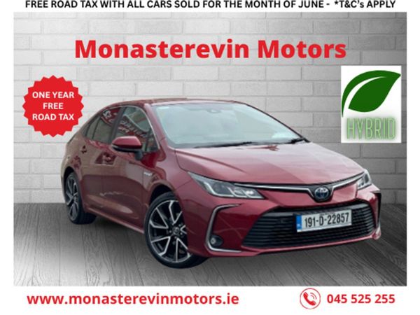 Toyota Corolla Saloon, Petrol Hybrid, 2019, Red