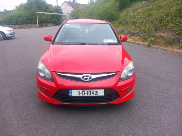 Hyundai i30 Hatchback, Diesel, 2011, Red