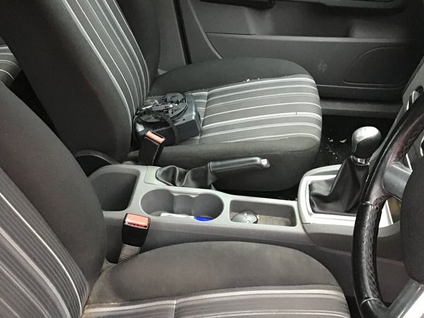 Ford Focus Hatchback, Diesel, 2009, Silver