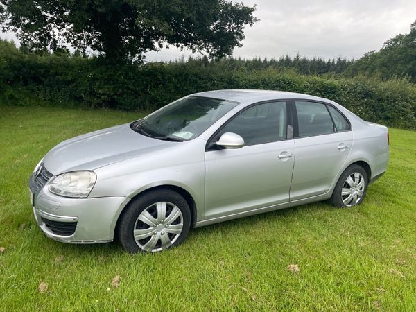 Volkswagen Jetta Saloon, Petrol, 2007, Silver