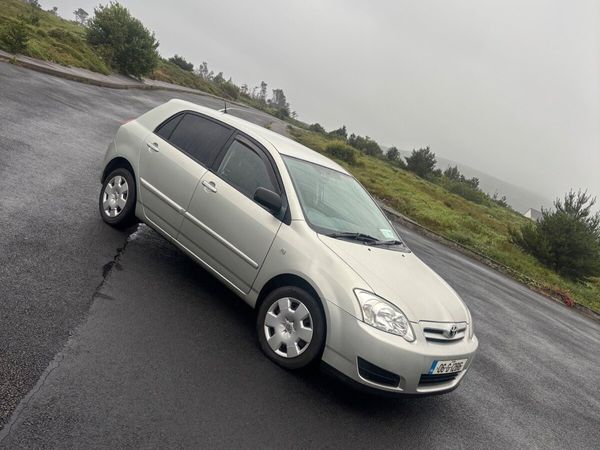 Toyota Corolla Hatchback, Diesel, 2006, Silver