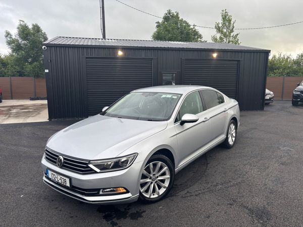 Volkswagen Passat Saloon, Diesel, 2017, Grey