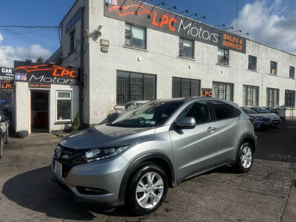 Honda Vezel MPV, Petrol Hybrid, 2015, Silver