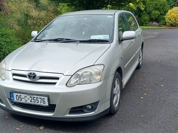 Toyota Corolla Hatchback, Diesel, 2005, Silver