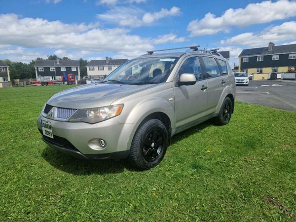 Mitsubishi Outlander SUV, Diesel, 2008, Beige
