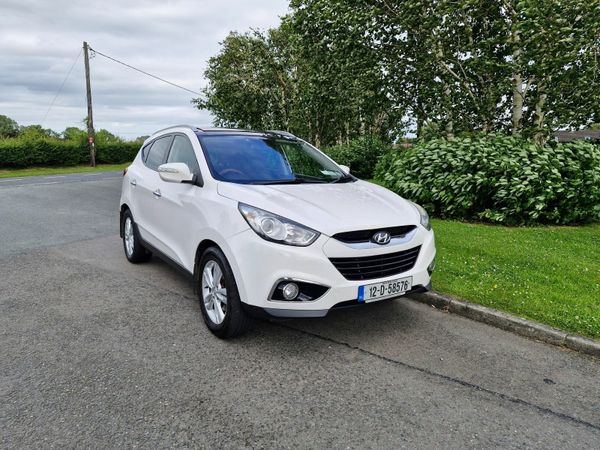 Hyundai ix35 SUV, Diesel, 2012, White