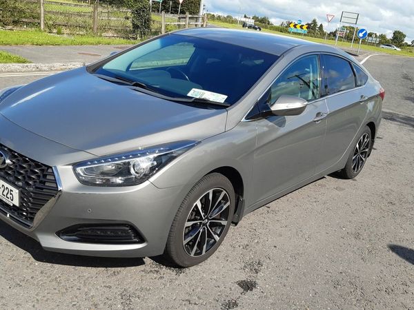 Hyundai i40 Saloon, Diesel, 2019, Grey