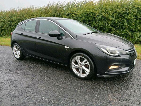 Opel Astra Hatchback, Diesel, 2017, Black