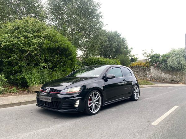 Volkswagen Golf Hatchback, Petrol, 2014, Black