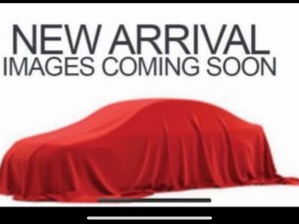 Ford Fiesta Hatchback, Petrol, 2013, Red