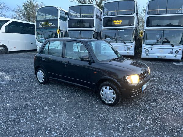 Daihatsu Cuore Hatchback, Petrol, 2001, Black