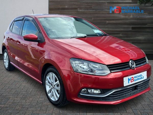 Volkswagen Polo Hatchback, Petrol, 2016, Burgundy