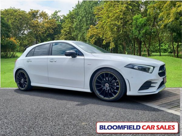 Mercedes-Benz A-Class Hatchback, Petrol, 2018, White