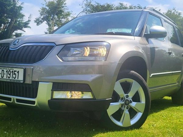 Skoda Yeti SUV, Petrol, 2015, Beige