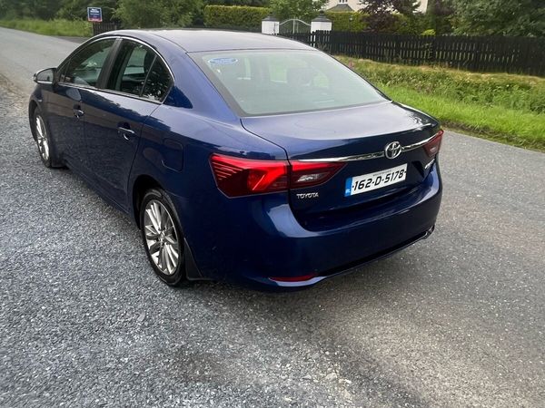 Toyota Avensis Saloon, Diesel, 2016, Blue