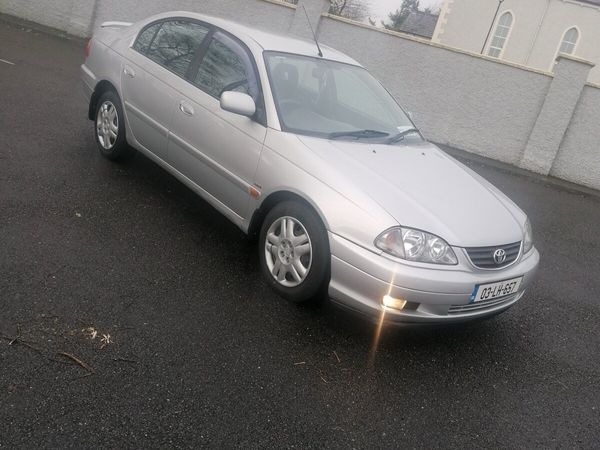 Toyota Avensis Saloon, Petrol, 2003, Silver