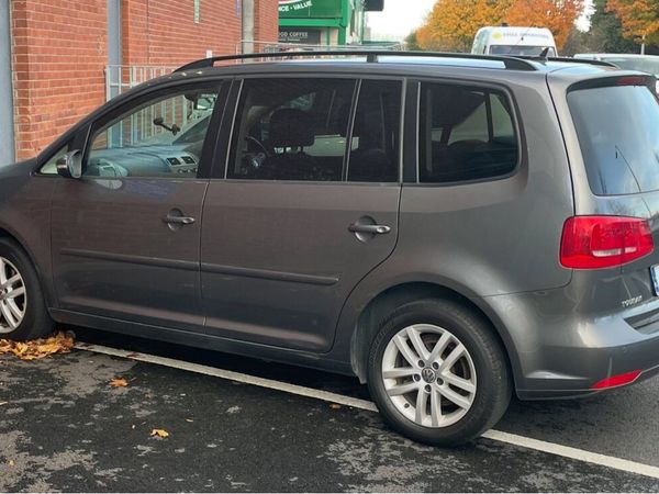 Volkswagen Touran MPV, Diesel, 2012, Grey