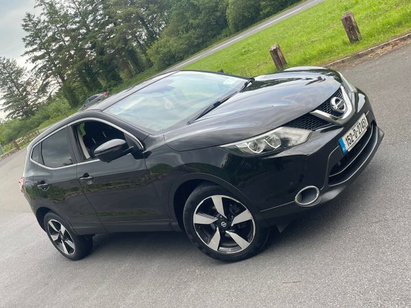 Nissan Qashqai Hatchback, Petrol, 2015, Black