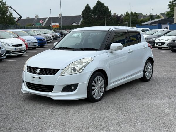Suzuki Swift Hatchback, Petrol, 2012, White