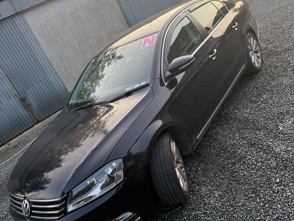 Volkswagen Passat Saloon, Diesel, 2012, Black
