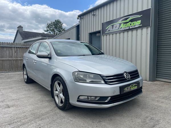 Volkswagen Passat Saloon, Diesel, 2011, Silver