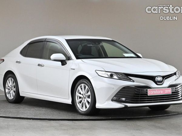Toyota Camry Saloon, Petrol Hybrid, 2019, White