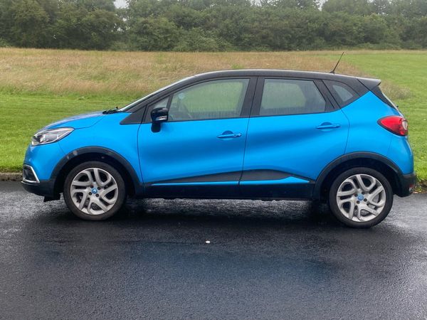 Renault Captur Hatchback, Petrol, 2014, Blue