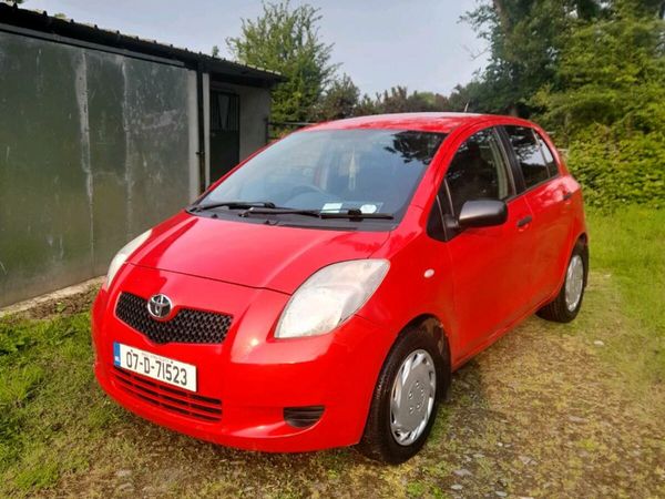 Toyota Yaris Hatchback, Petrol, 2007, Red