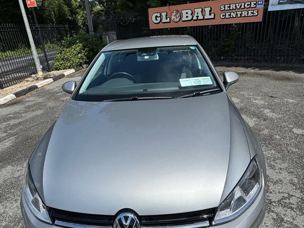 Volkswagen Golf Hatchback, Petrol, 2013, Silver