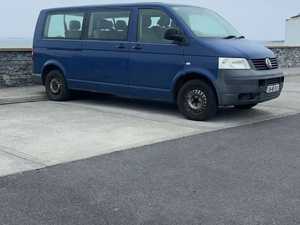 Volkswagen Shuttle MPV, Diesel, 2008, Blue