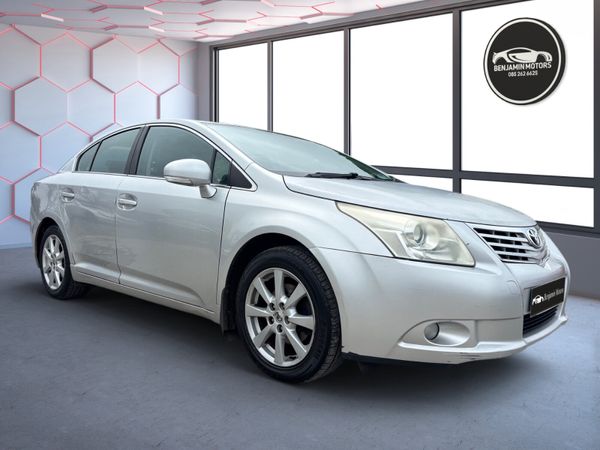 Toyota Avensis Saloon, Diesel, 2009, Silver