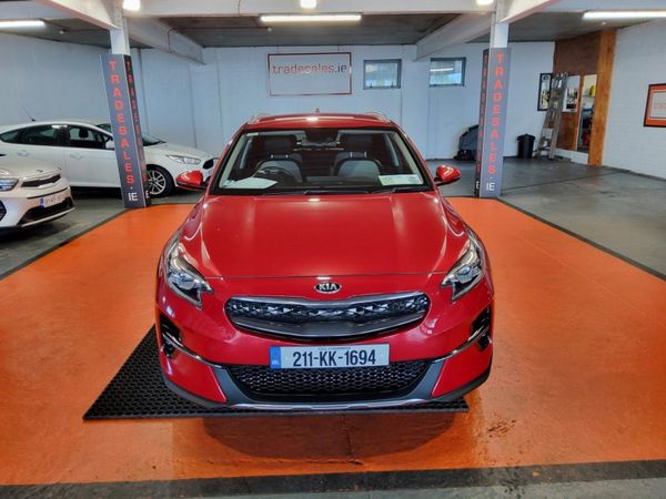 Kia XCeed Hatchback, Petrol Plug-in Hybrid, 2021, Red